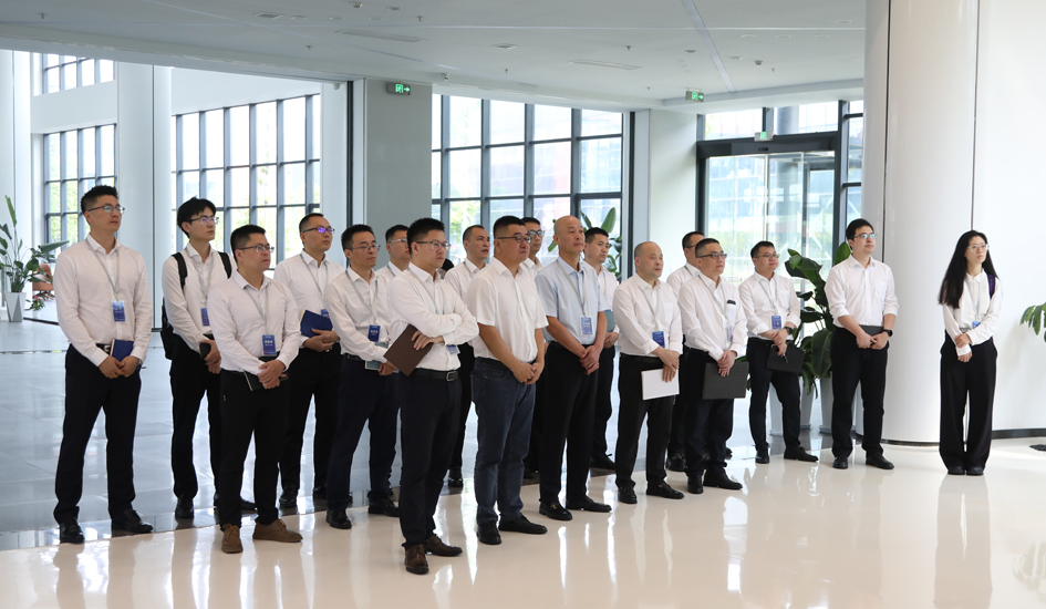 解放思想 向新而行丨福达合金25人调研团赴外走访学习