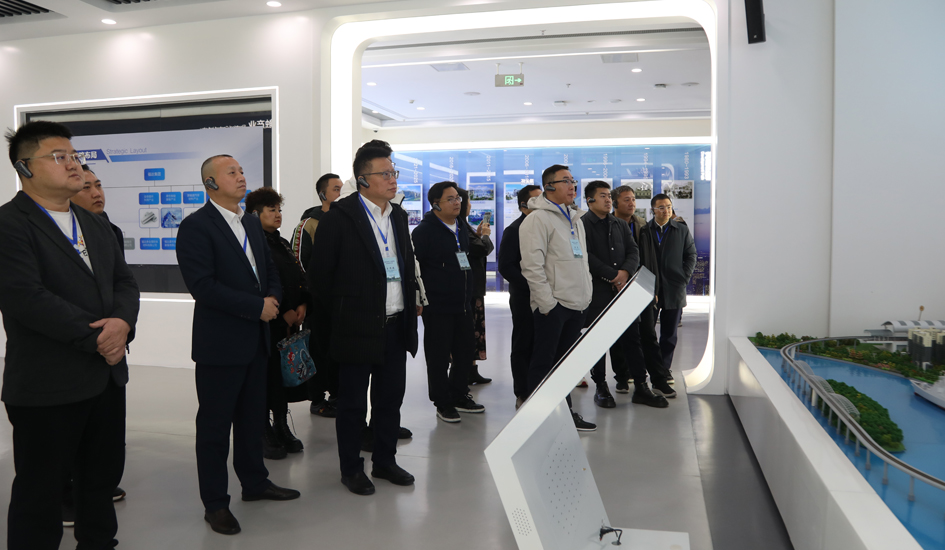 全国民营经济人士到访福达合金参观学习